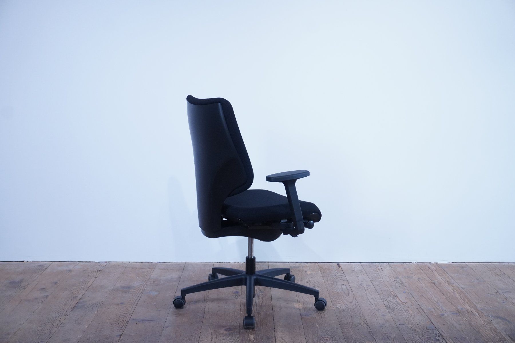 Giroflex Sedie: Giroflex Bürostuhl Modell 545 Stoff schwarz – Usato da Bad Zurzach venduto da QLASSIQ 2