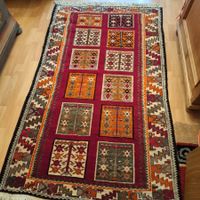 ORIENT TEPPICH MIT TOLLEN FARBMIX