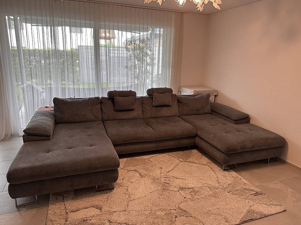 Divani: Grosses dunkelgraues Ecksofa zu verkaufen – Usato da Luterbach venduto da Nadine9893 1