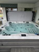 Top Zustand: Outdoor Whirlpool zu verkaufen, sofort nutzbar!