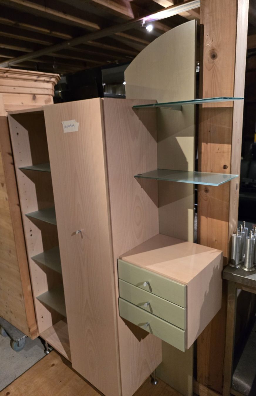 Guardaroba: Wandgarderobe  mit Schrank – Usato da Rorschacherberg venduto da snOOpydOg11 2
