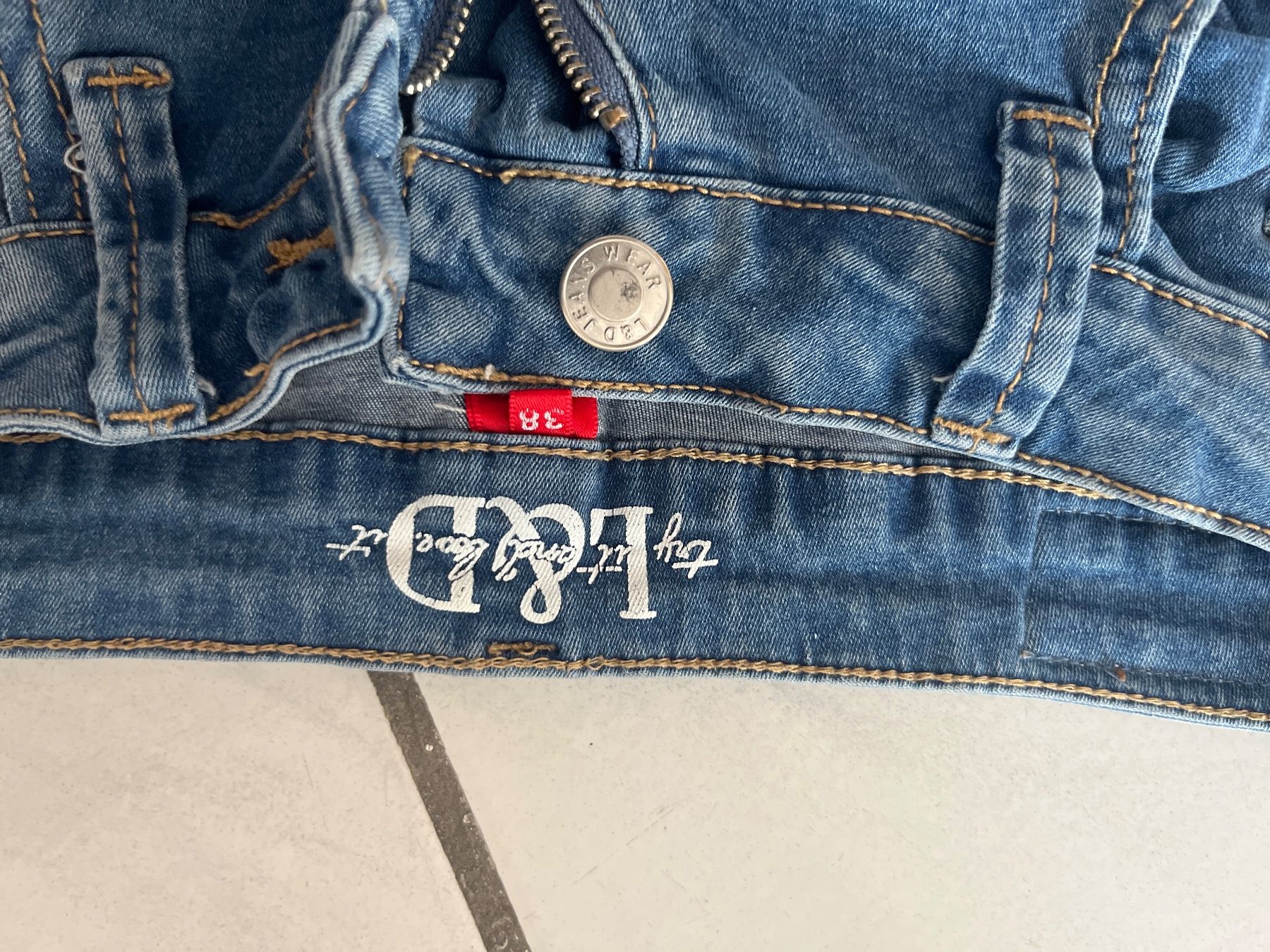 Jeans: Jeans – Usato da Chiasso venduto da AzenYa 1