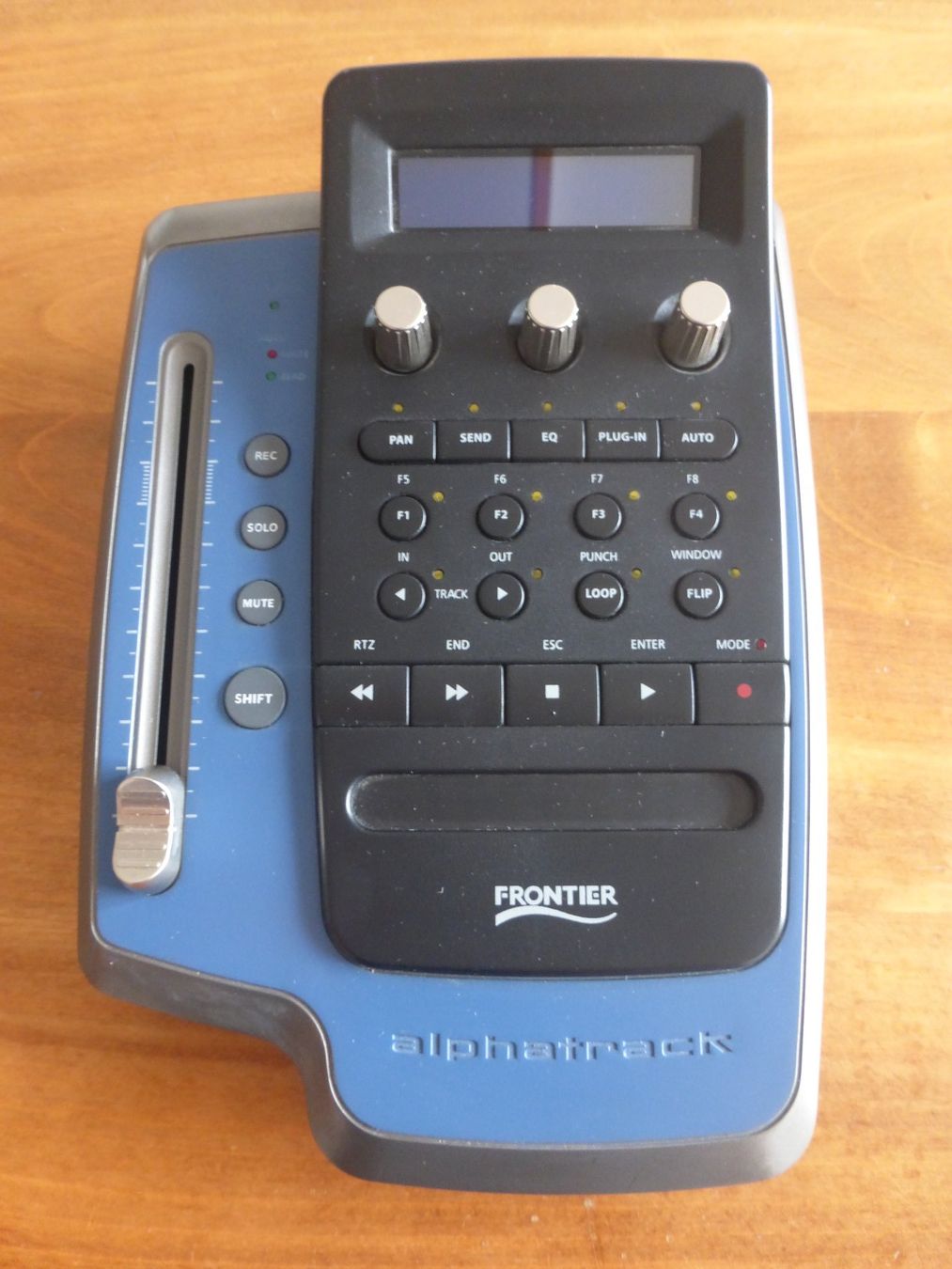 Sistema di controllo: Frontier Alphatrack DAW Controller – Usato da Zumikon venduto da psisound