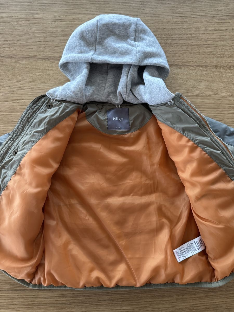 Next Jacken & Mäntel: Next Quilted Jacket with Removable Hood - Size 86 – Neu (gemäss Beschreibung) aus Zürich von ala_drq8 2