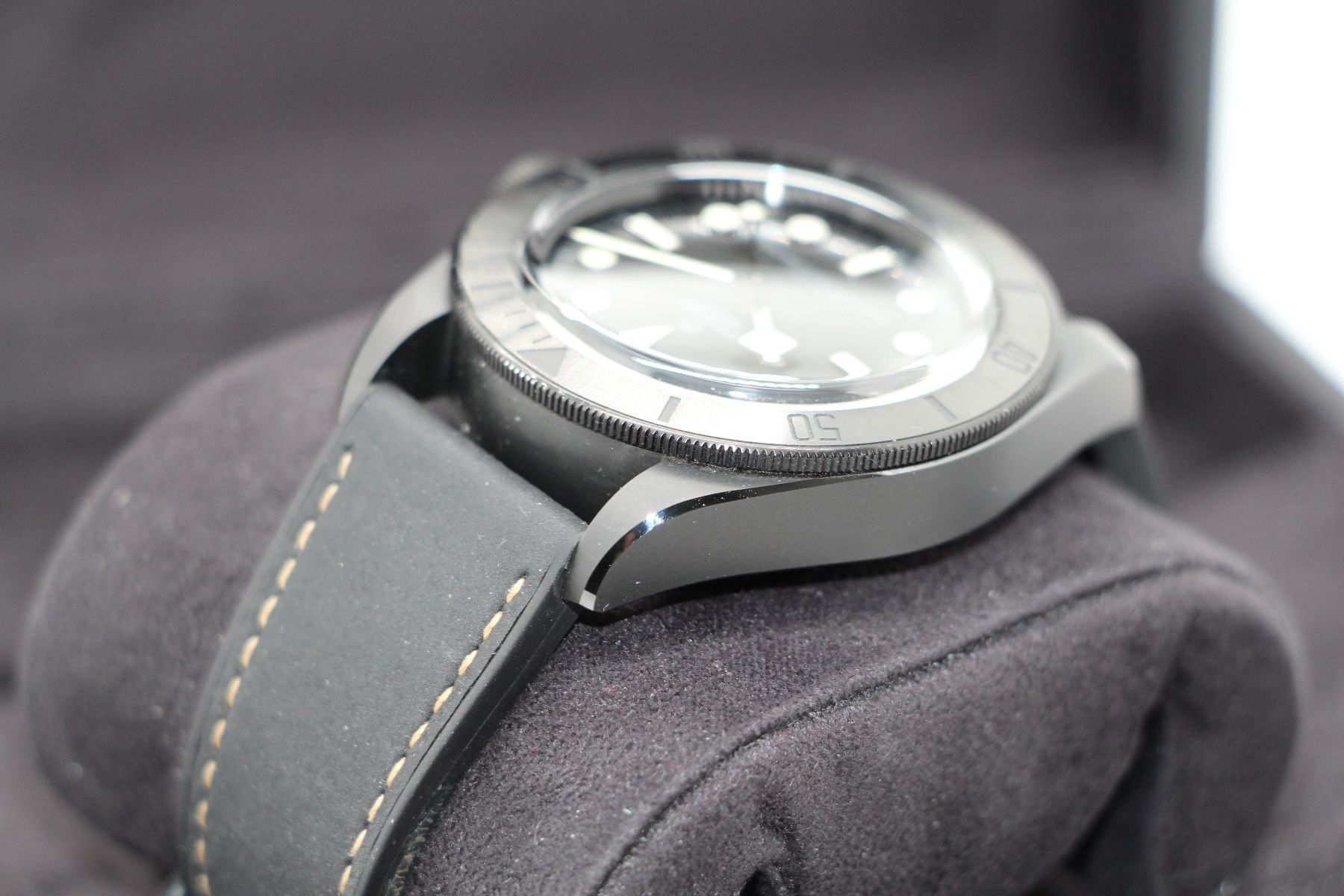 Tudor Montres: Tudor Black Bay Ceramic Ref. 79210CNU, Full-Set – D'occasion à Zug par eMDi_Collection 6