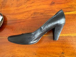 ROBERTO SANTI LEDER-PUMPS, GR. 39, SCHWARZ, ABSATZ 7 CM