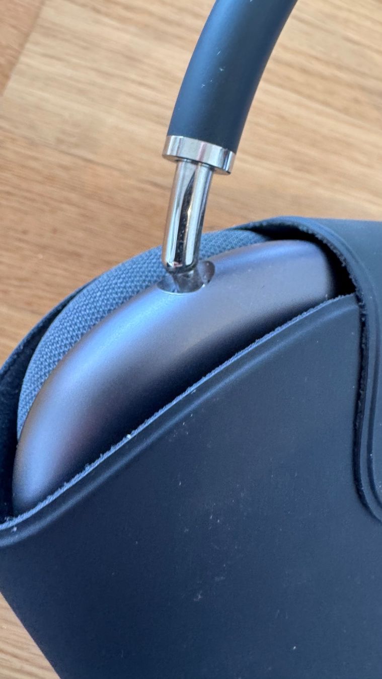 Apple Cuffie: Apple AirPods Max Space Grau (Lightning) – Usato da Wädenswil venduto da fabtastic 6