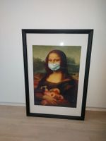 Mona Lisa im Kampf gegen die Pandemie - eingerahmt 60x80