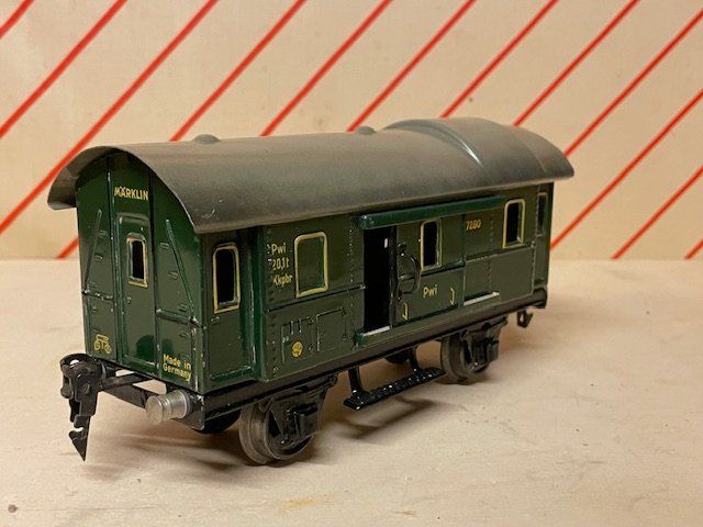 Märklin Modelleisenbahnen: Postwagen Märklin spur 0 – Gebraucht aus Rudolfstetten von Rrst1968 1
