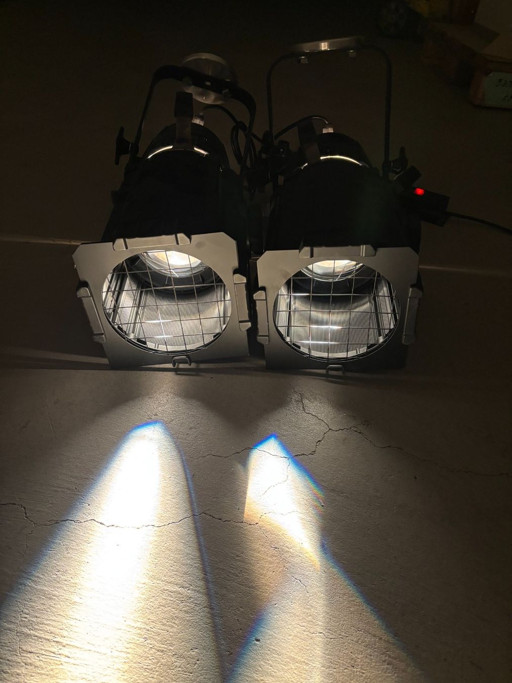 Lampes: Bühnenlampen – D'occasion à Hinwil par fac_688b 2