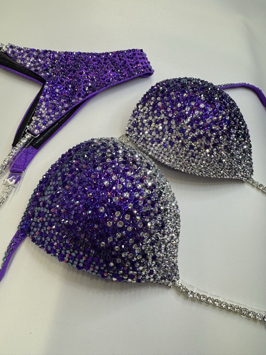 Anzüge & Kostüme: Bikini outfit – Gebraucht aus Winterthur von ksi_d58l 1
