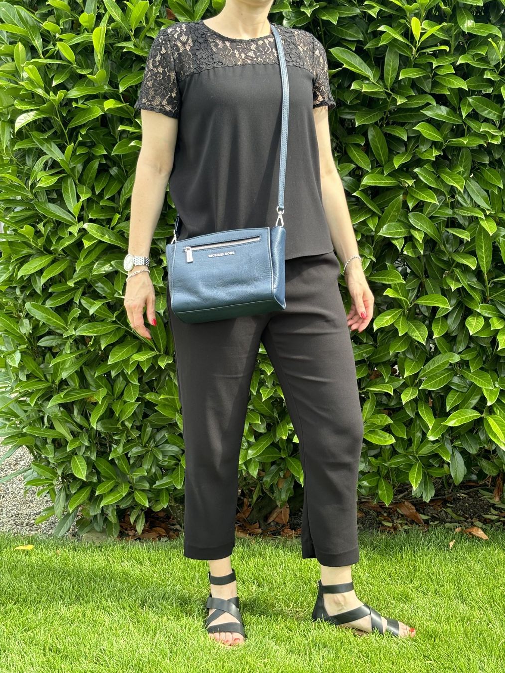 Michael Kors Borse da donna: Michael Kors Ledertasche, dunkelblau, neuwertig – Usato da Tafers venduto da nad_2g7s 2