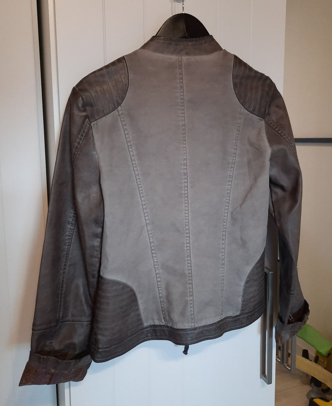 Giacche: Top Jacke Grösse 38 / Farbe iron-grau – Nuovo e nell'imballaggio originale da Einigen venduto da Pretorius66 5