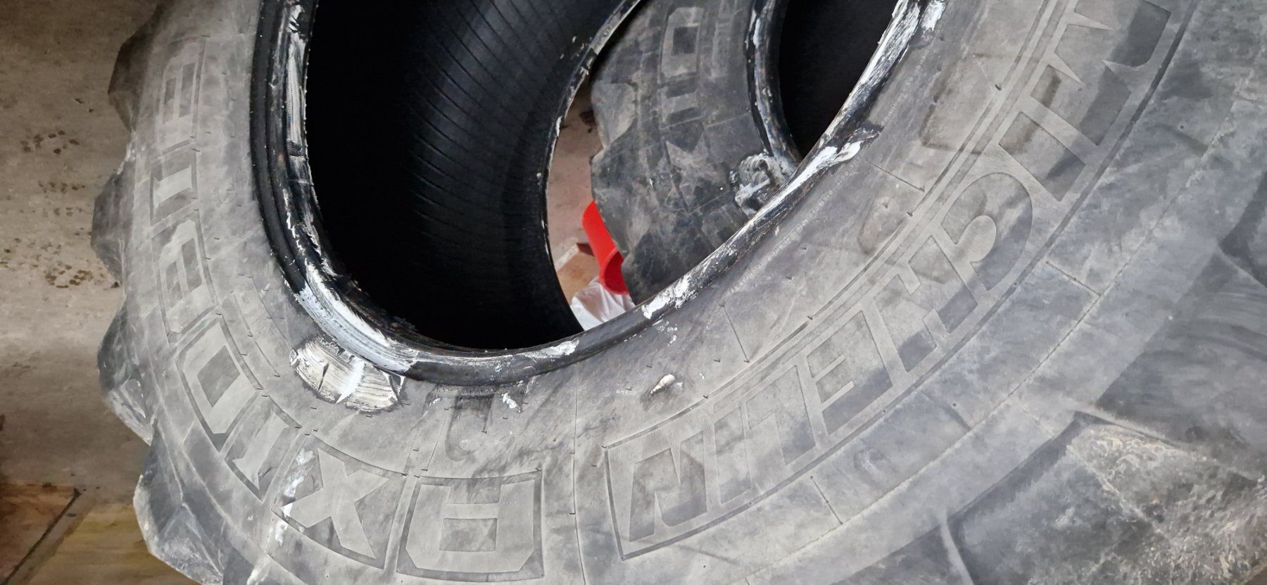 Michelin Pneumatici & Ruote complete: Traktorenpneu 600/70R30 – Usato da Bäretswil venduto da hans131 2