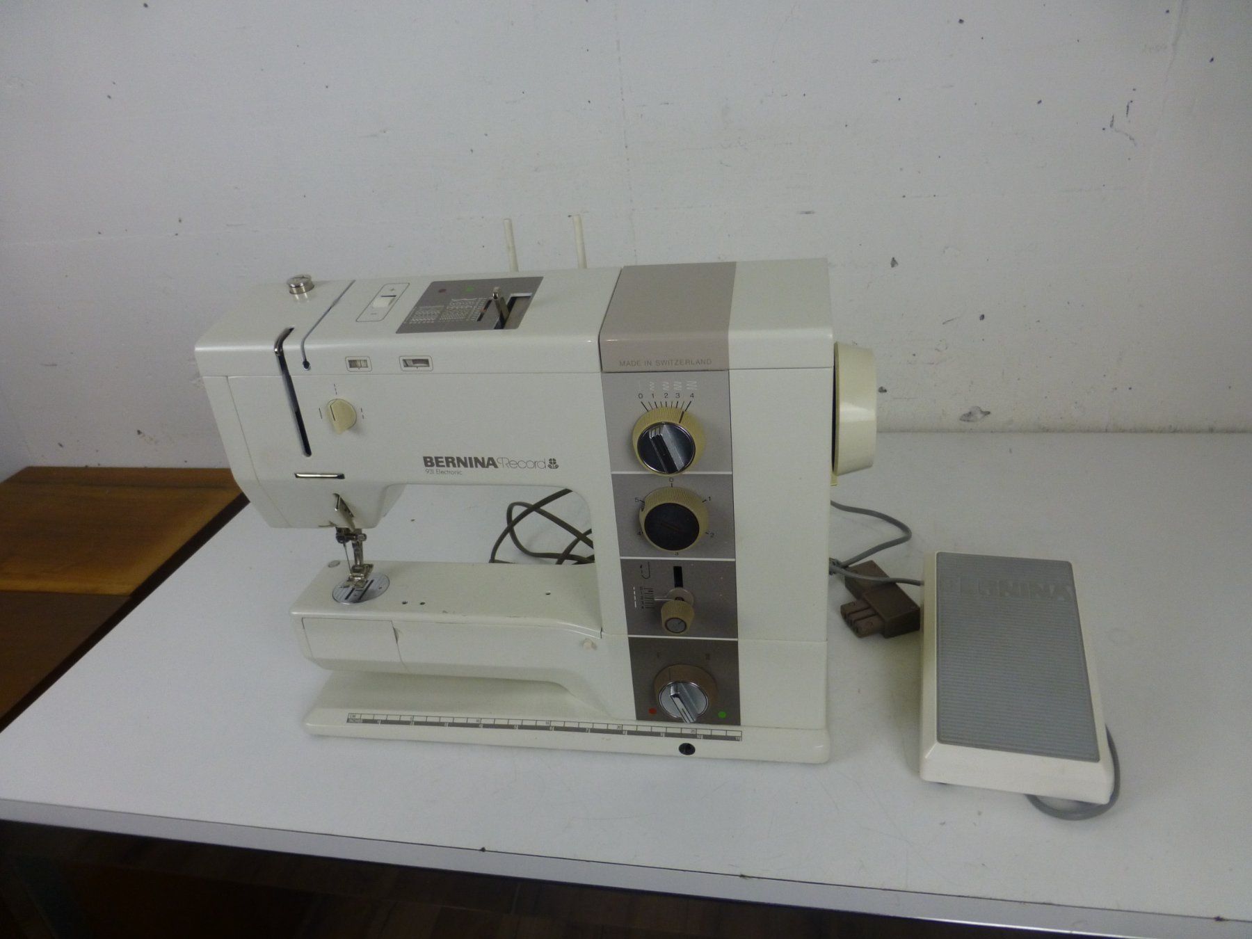 Bernina Macchine da cucire: Bernina 931ohne Koffer Defekt – Difettoso da Fahrweid venduto da Omuki 1