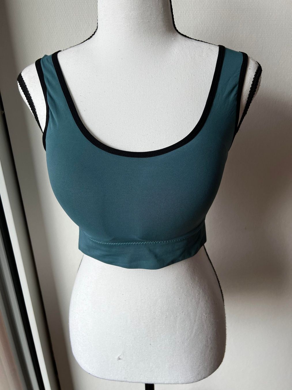 Top: New Top S /M – Nuovo e nell'imballaggio originale da Riehen venduto da edu_92w7