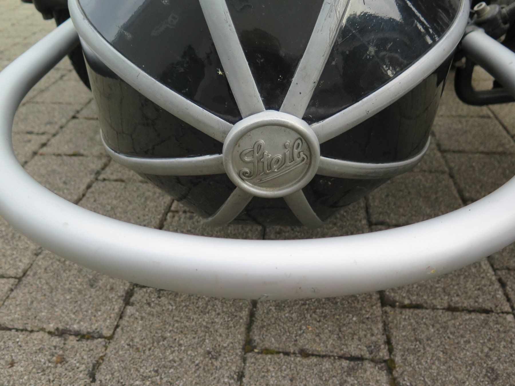 BMW Sidecar: BMW Seitenwagen R 60 – Usato da Meisterschwanden venduto da Curriculum 5