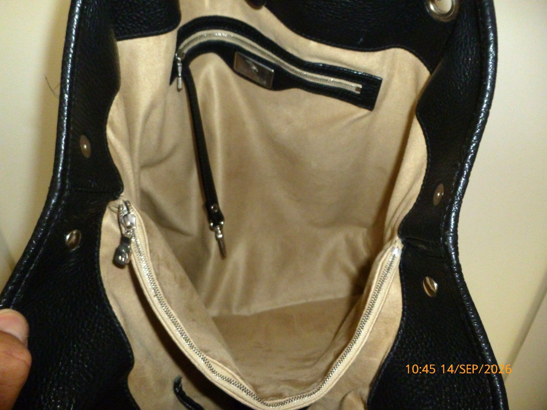 Maison Mollerus Borse da donna: MAISON MOLLERUS LEDERTASCHE SCHWARZ – Usato da Läufelfingen venduto da Kamari 5