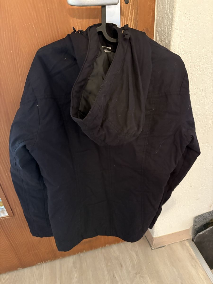 Vestes: Veste bpc collection noire capuche taille 38 – Neuf (Voir description) à Erlach par ely-87 1