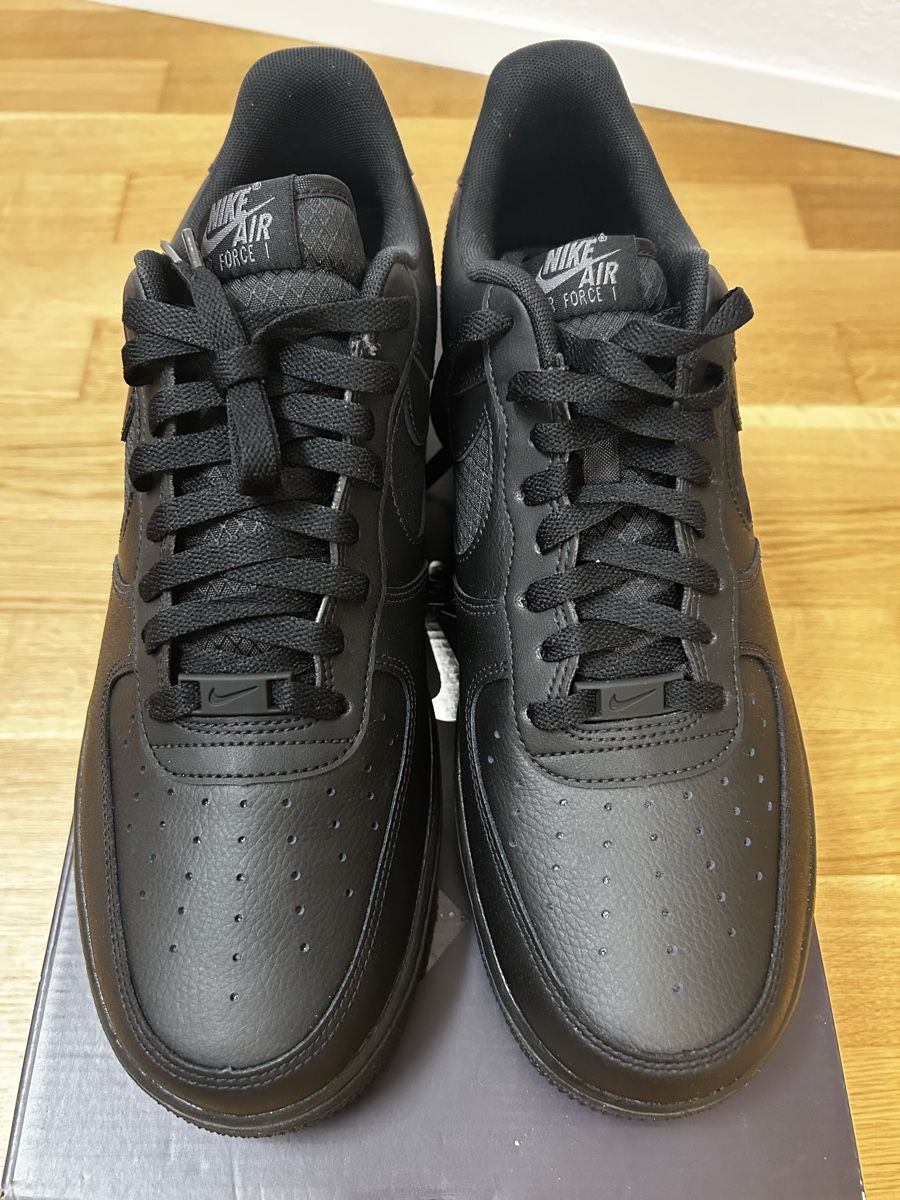 Nike Chaussures hommes: Nike Air Force 1 '07 LV8, SE, "Triple Black Ripstop",  – Neuf avec emballage d'origine à Riniken par mis_69lc 1