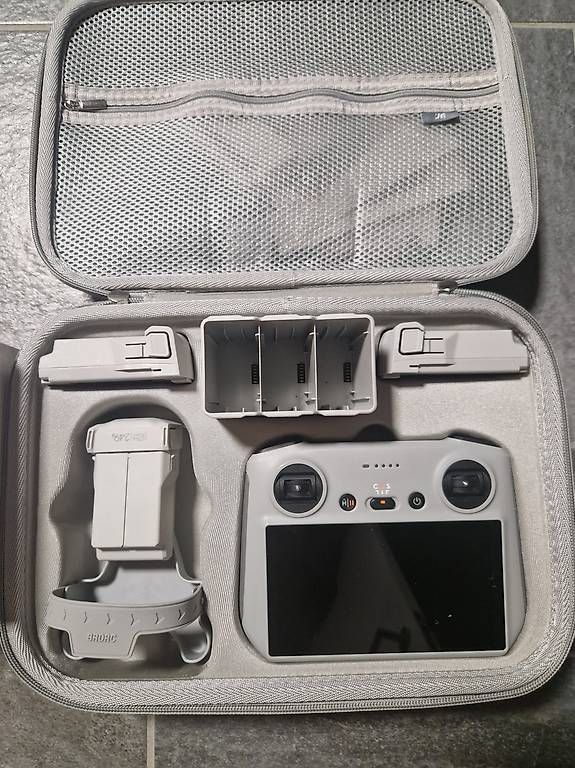 RC Kits de montage: DJI Mini 3 – Neuf avec emballage d'origine à Choëx par pas_9f6g 1