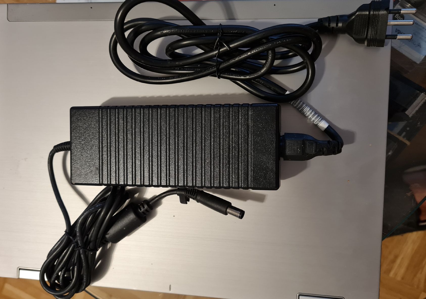 Hewlett Packard Notebook: HP 8530p 15" mit 120GB SSD – Usato da Horw venduto da Arta20000 6