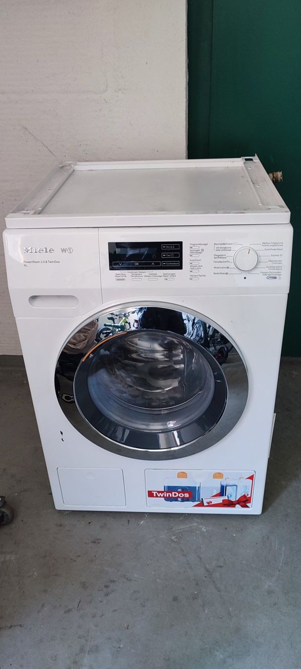 Miele Lavatrici: Waschmaschine Miele – Usato da Züberwangen venduto da Theodoralan