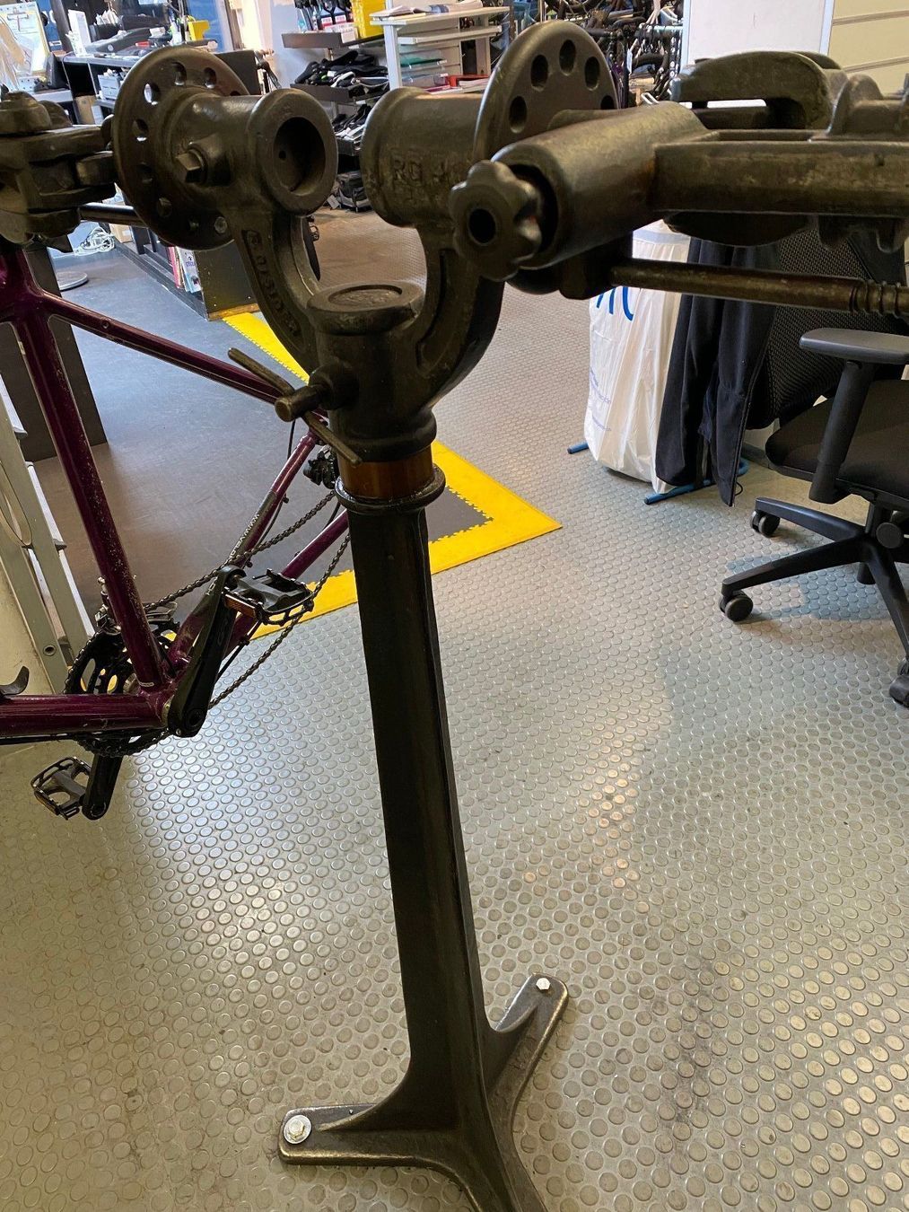 Cavalletti per biciclette: Velomontageständer – Usato da Zürich venduto da Velofabrik01 3