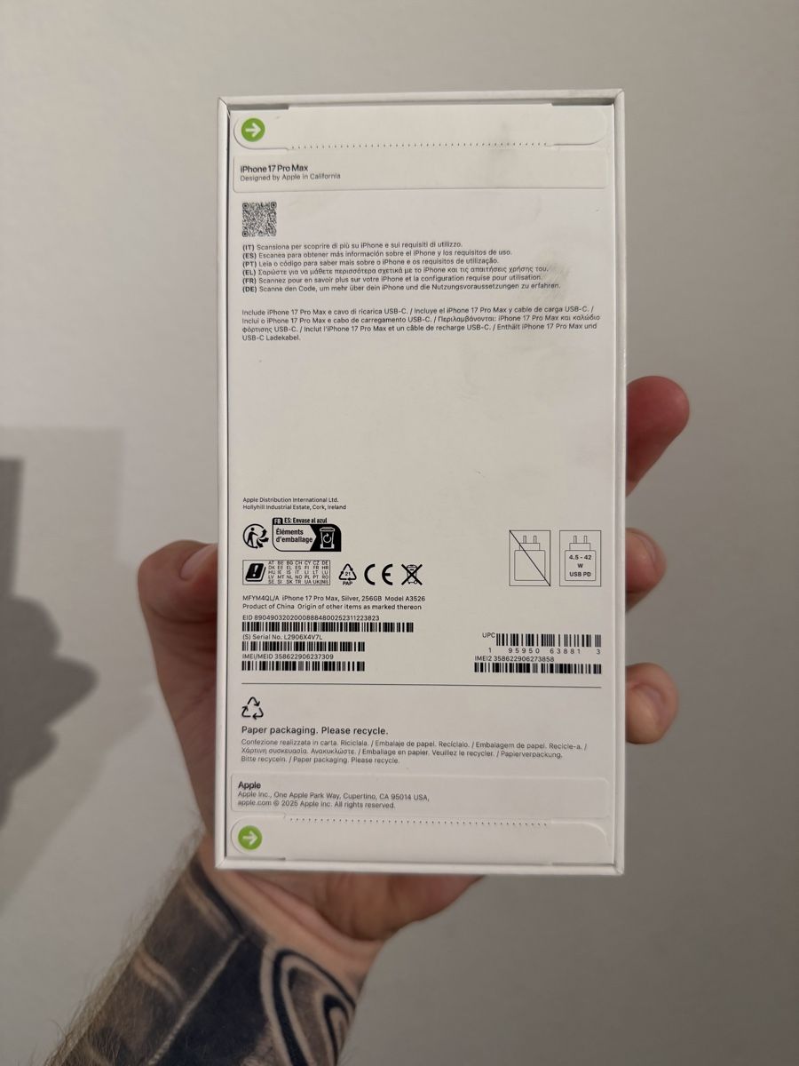 Apple Portables: 17 Pro Max vom Swisscom Neue-sim lock frei !  – Neuf avec emballage d'origine à Wallisellen par KrisztianToth 1