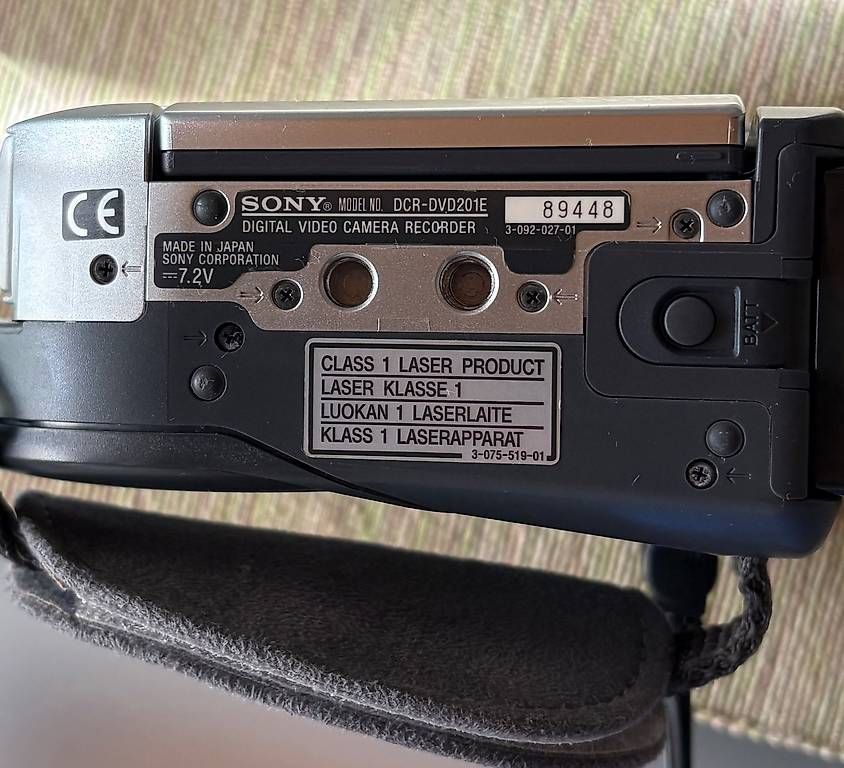 Videocamere: Sony Handycam DCR-DVD201E, Mega pixel – Usato da Affoltern am Albis venduto da MASVA 3