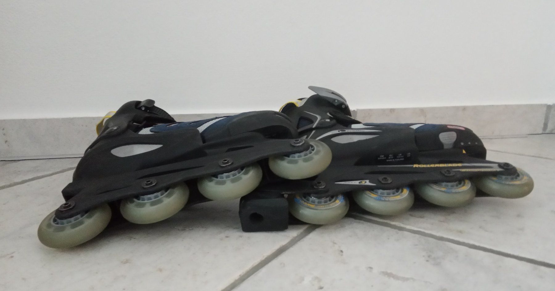 Pattini in linea & Pattini a rotelle: ROLLERBLADE INLINESKATE GR.32-37 – Usato da Chur venduto da Rodanisa 6