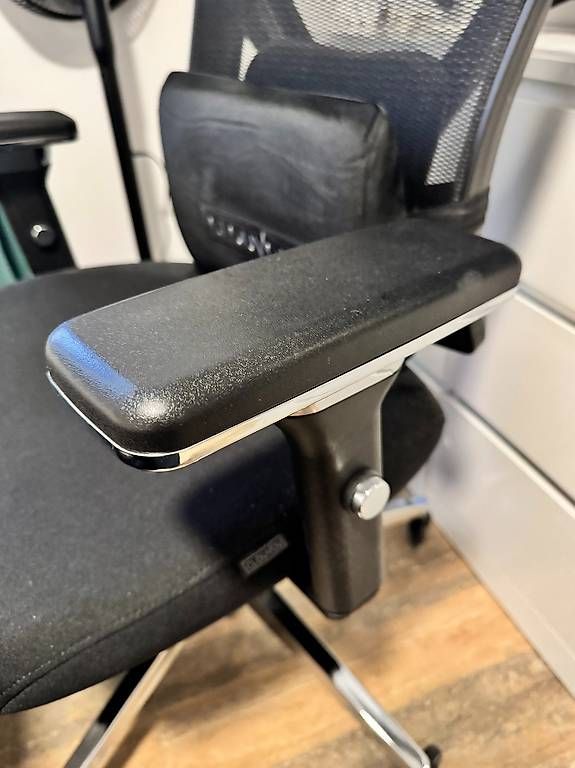 Poltrone: Chefsessel/Bürostuhl - Poltrona direzionale/Sedia da ufficio – Usato da Locarno venduto da maxpowerch 3