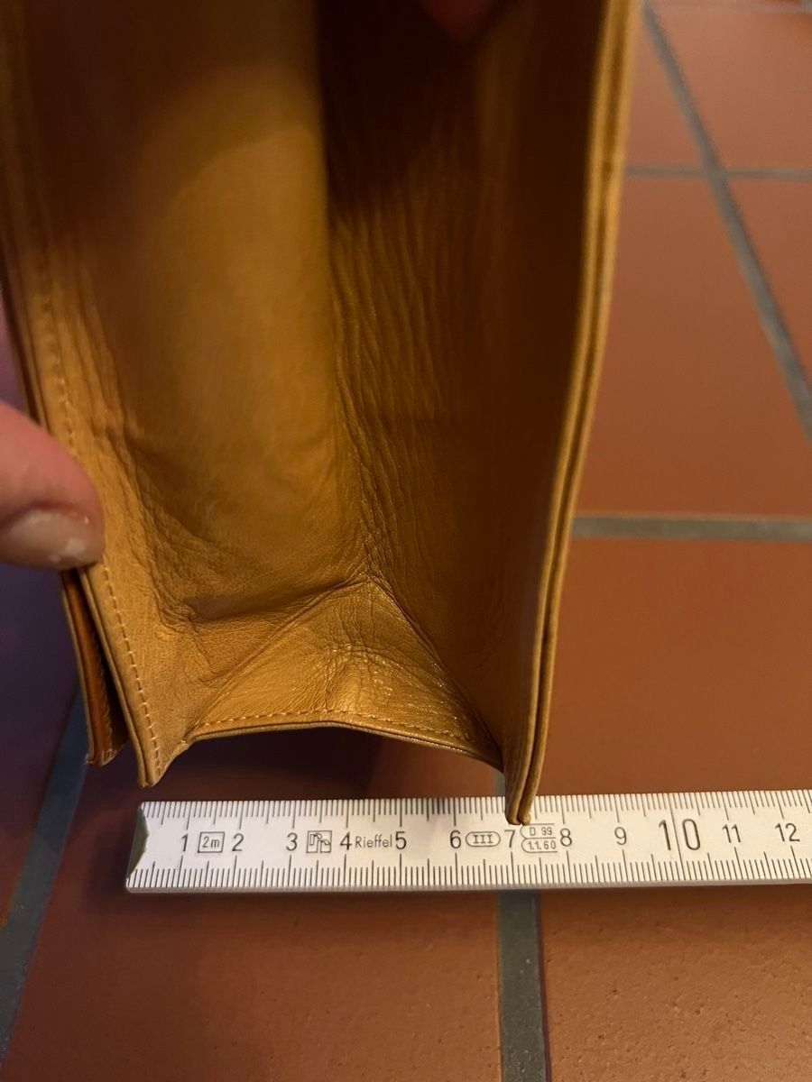 Bally Borse da donna: Bally Umhängetasche Leder Vintage – Usato da Zürich venduto da JOD213 5