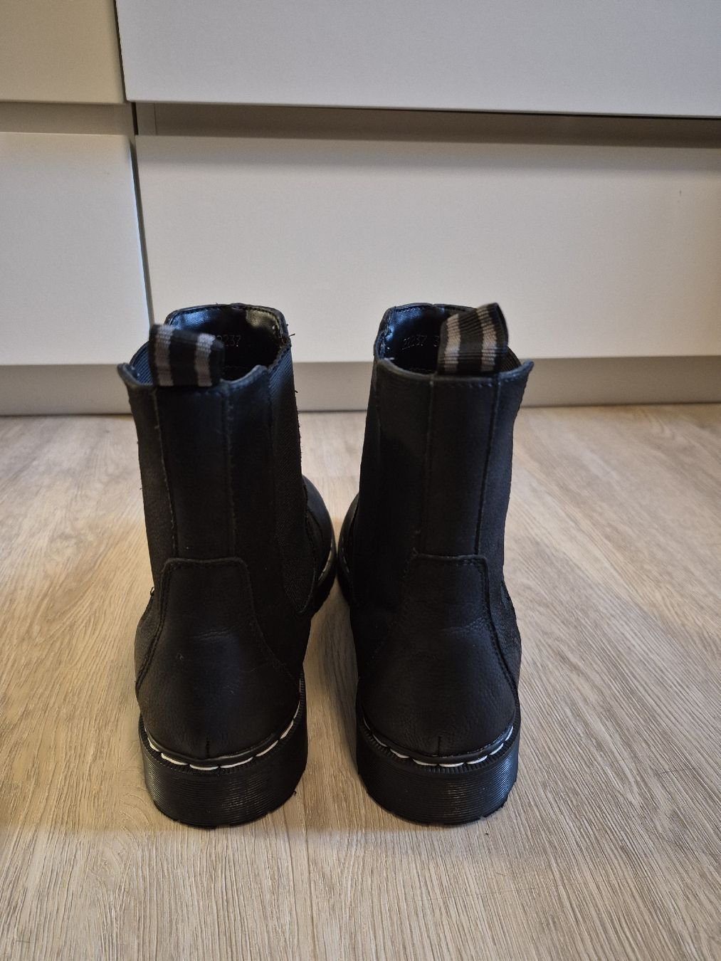 Scarpe da donna: Palado Stiefelette, schwarz, Grösse 39 – Usato da Rikon im Tösstal venduto da Memski 1