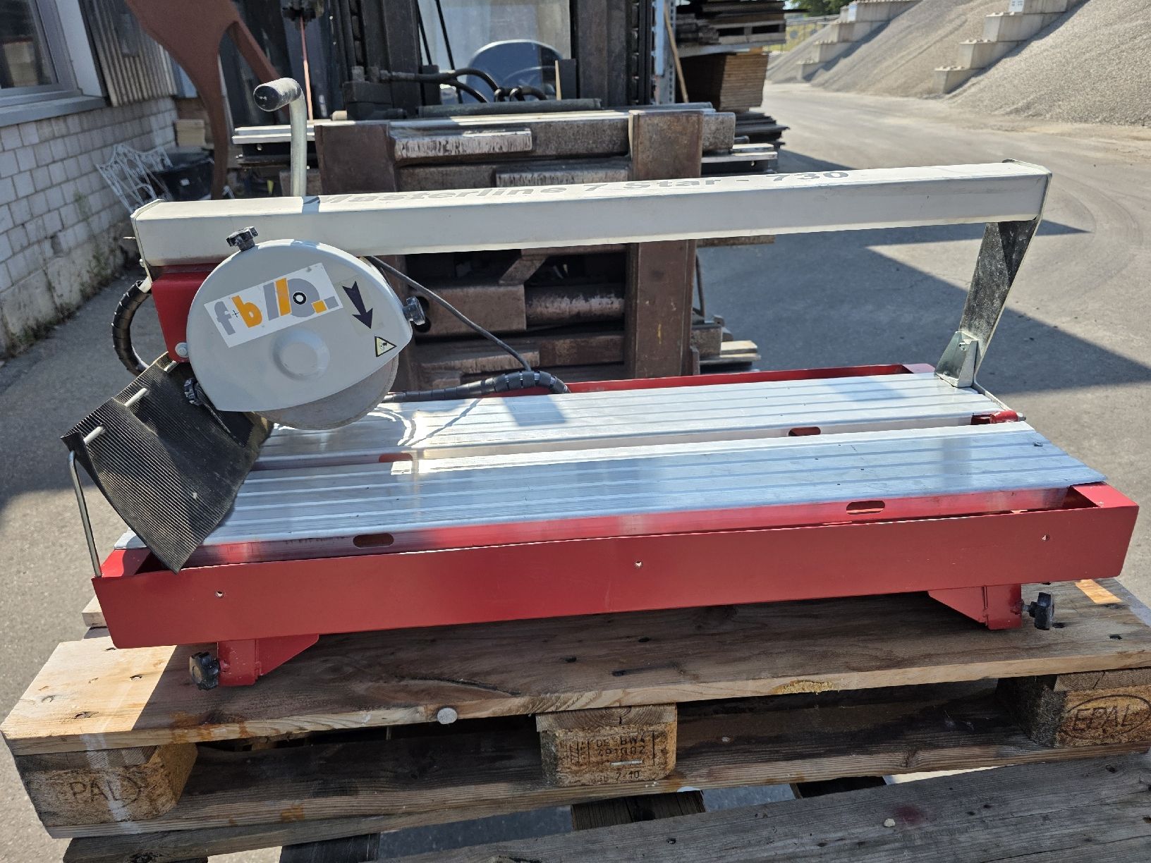 Tutte le macchine: Fliesen / Plättli Trennmaschine – Usato da Baar venduto da alf_682d 1