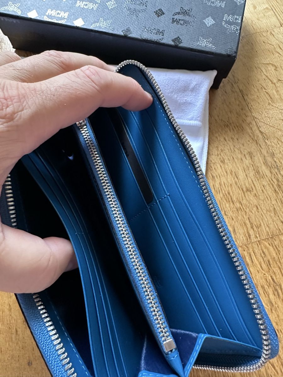 Mcm Portamonete: MCM Wallet Silber Neu  – Nuovo (secondo la descrizione) da Bern venduto da Ruhrallee 2
