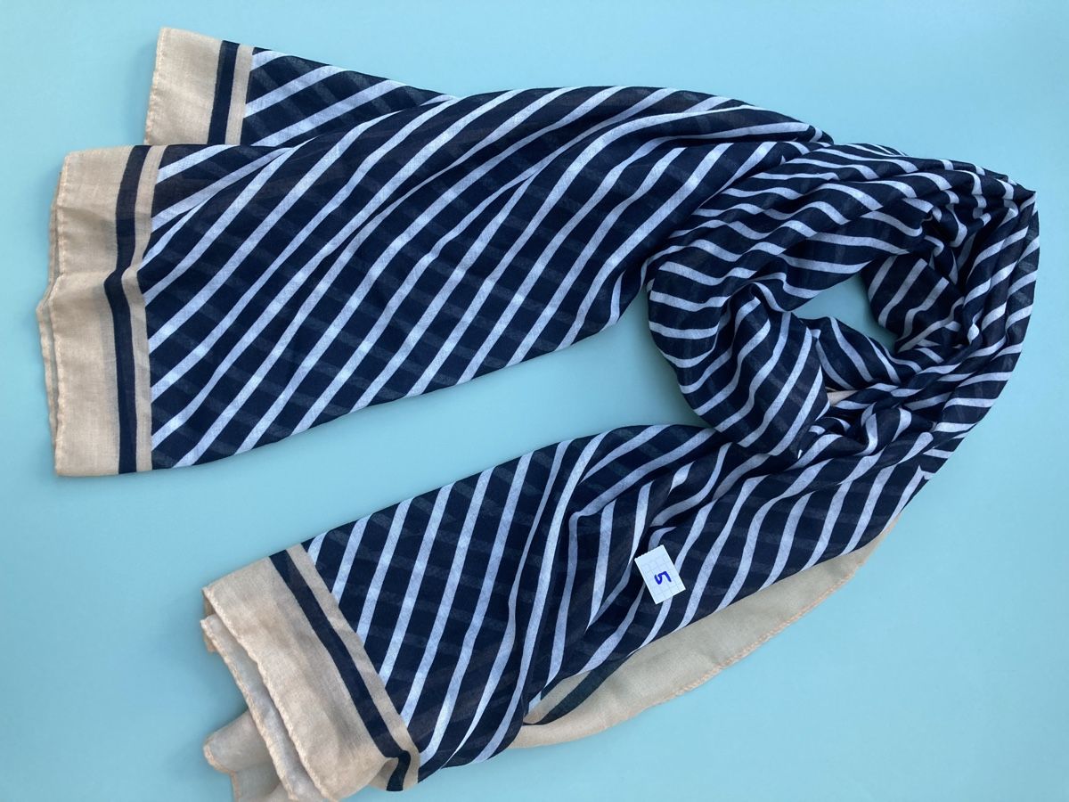 Foulard & Sciarpe: Schal /Halstücher diverse, CHF 8.- pro Stk – Nuovo (secondo la descrizione) da Braunau venduto da Tina_24 6