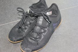 Adidas Hallenschuhe Grösse 34