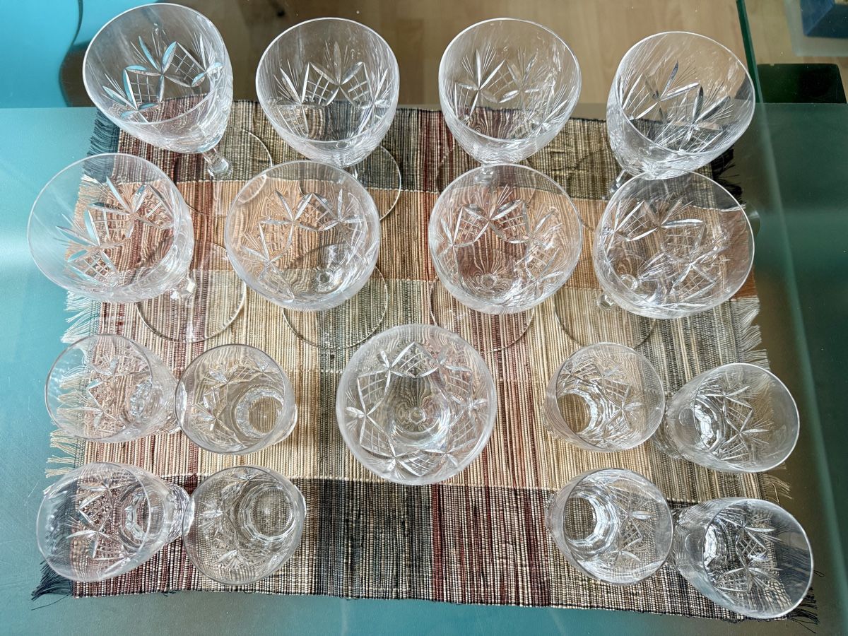 Gläser: Kristallglas Set 17-teilig Schliffglas – Gebraucht aus Zürich von pilatus777 1