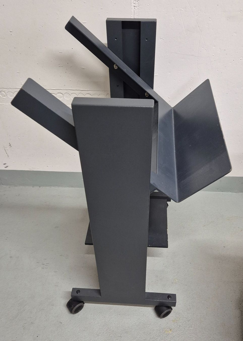 Supporti a parete: Revox Rack A700/ A722 – Usato da Zug venduto da storsi 1