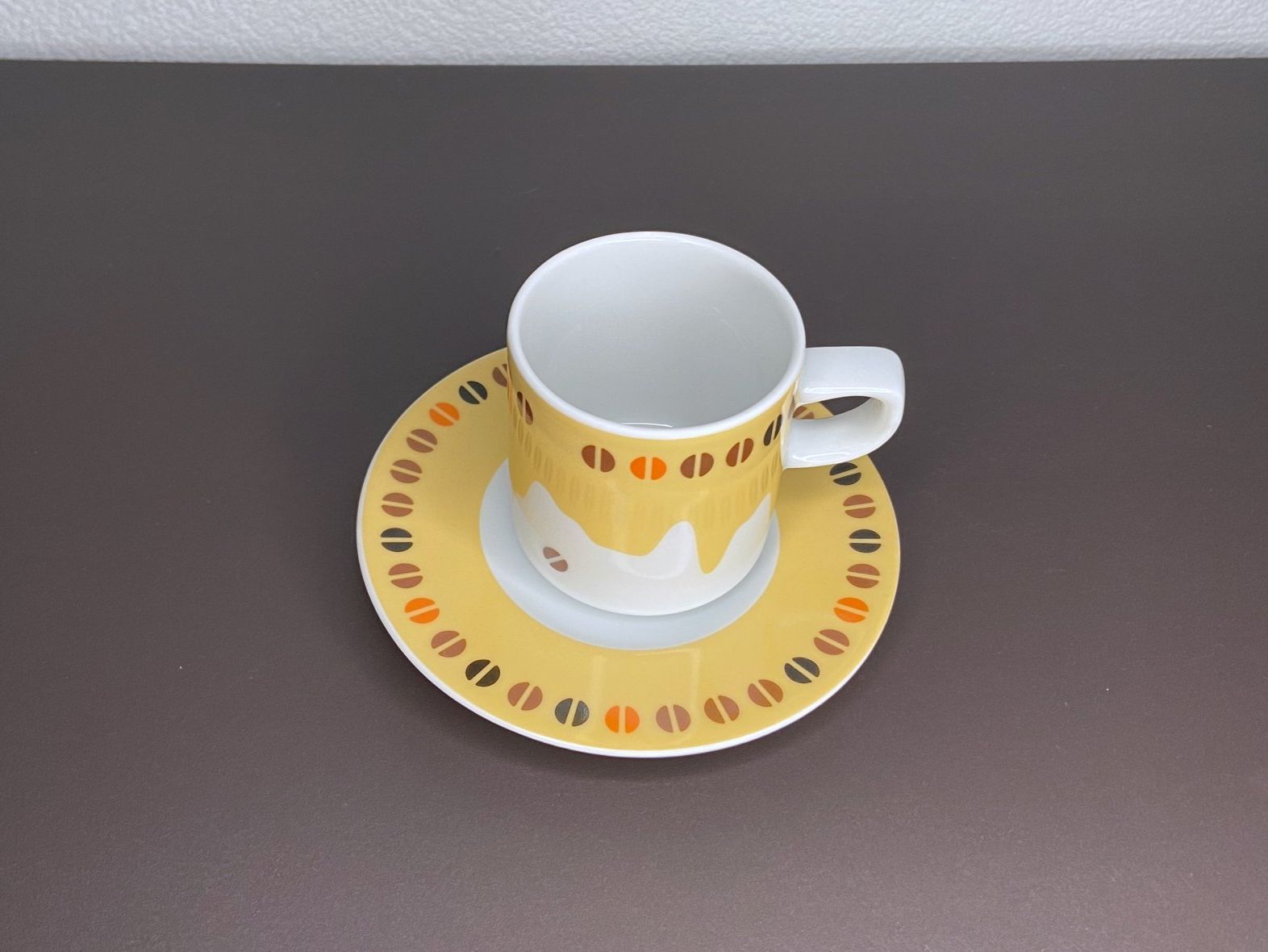 Pfister Tassen: Espressotasse Möbel Pfister 2003 – Gebraucht aus Birr von Jamonline