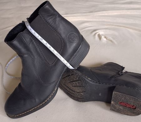Schwarze Leder Stiefeletten von Rieker, Grösse 38 gebraucht 