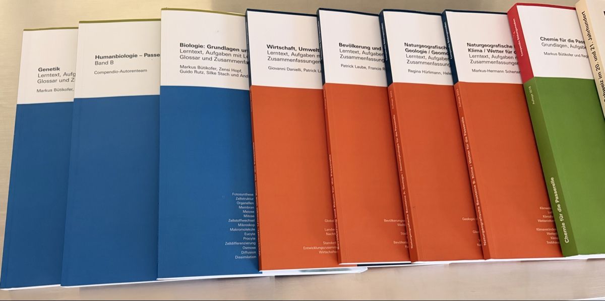 Bücher: Lehrbücher Passerelle – Gebraucht aus Lostorf von irba76 3
