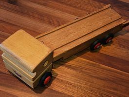 Bigge Holzspielzeug Lastwagen Vintage