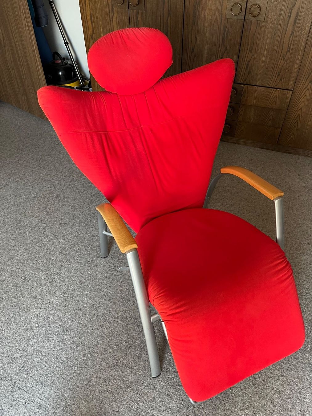 Poltrone: Roter Design Relaxsessel mit Fussablage – Usato da Obfelden venduto da Pschumi1 2