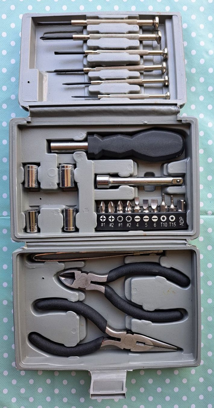 Tutti gli attrezzi: Feinmechaniker-Werkzeug, 25-teilig – Usato da Schlieren venduto da Rcaliforni
