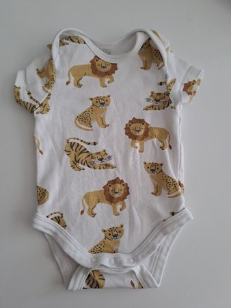 Baby Body C&A weiss mit Tiermuster Grösse 56 neuwertig