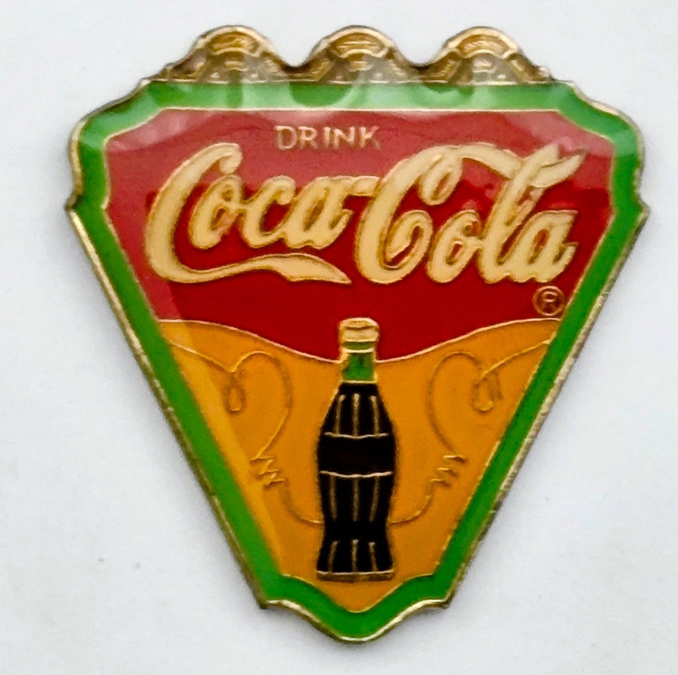 Coca-Cola Plaquettes & Badges: Coca-Cola  Pin – D'occasion à Pfäffikon ZH par Colacity