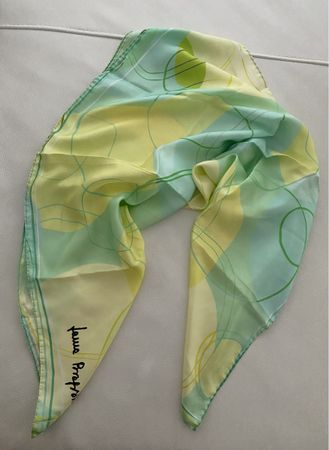 Laura Biagiotti Seiden Foulard 🌸