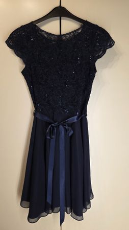 Cocktailkleid Swing dunkelblau Grösse 40 mit Pailletten